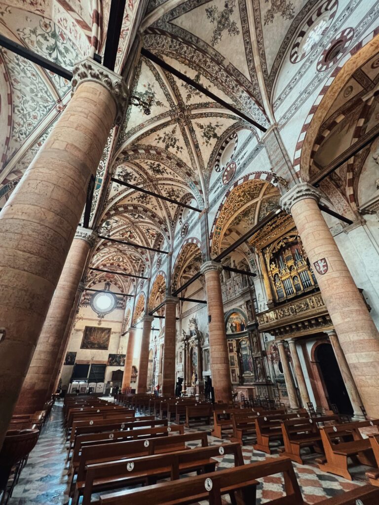 BASILICA DI SANTA ANASTASIA chillszn