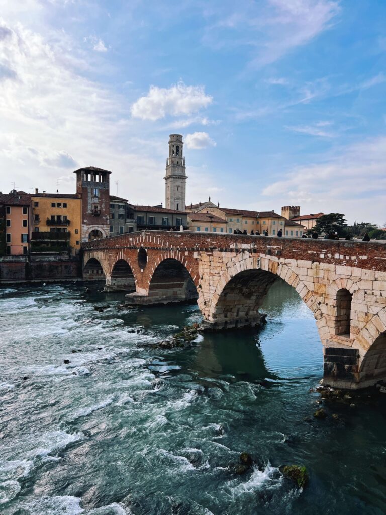 ponte pietra Chillszn